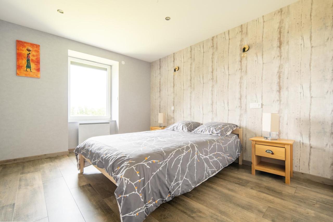 Apartament L'Escapade A La Banut Jallandrieux Zewnętrze zdjęcie